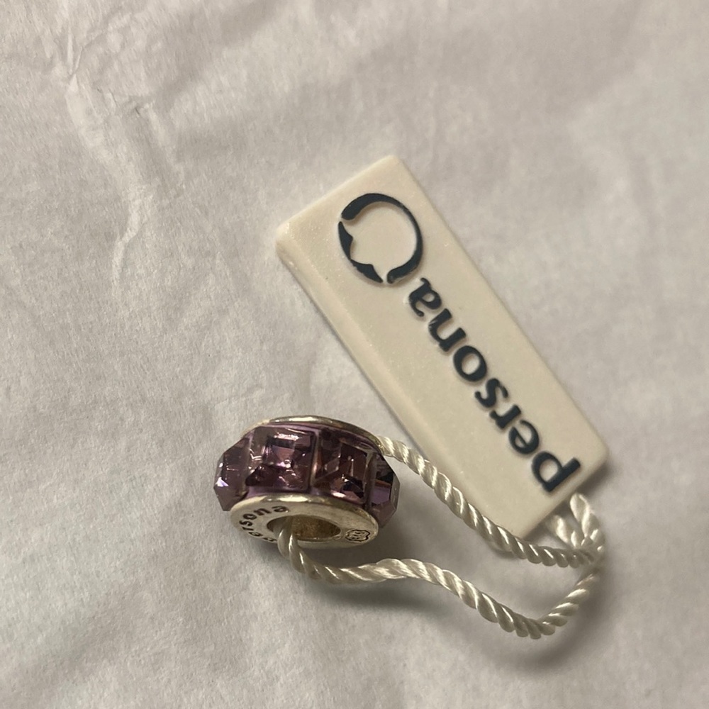Persona charm